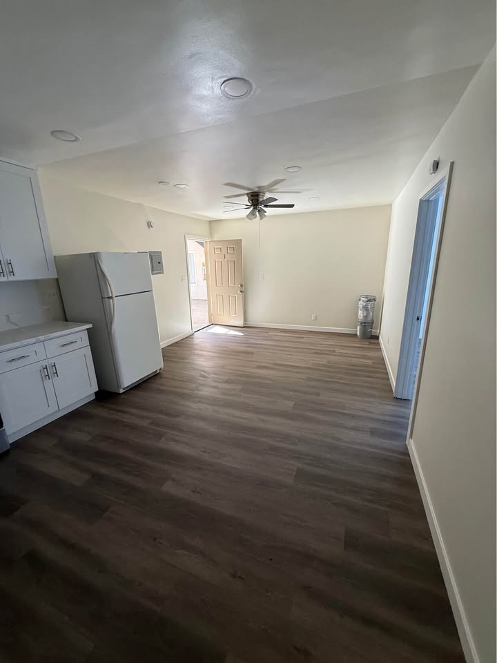 Living area at 7230 Independence Ave, Canoga Park